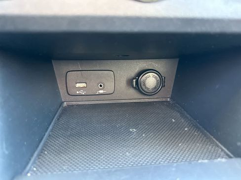 Certified 2023 Subaru Crosstrek 2.0i image 32