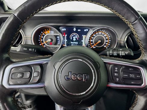 Used 2021 Jeep Wrangler Unlimited Sahara image 16