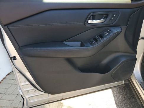 Certified 2023 Nissan Rogue SL w/ SL Premium Package FWD image 27