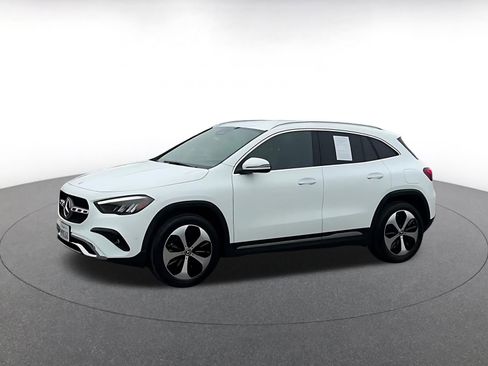 Used 2025 Mercedes-Benz GLA 250 4MATIC image 8