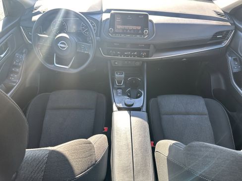 Used 2024 Nissan Rogue SV image 24