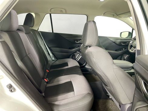Used 2025 Subaru Outback Premium AWD/4WD image 25