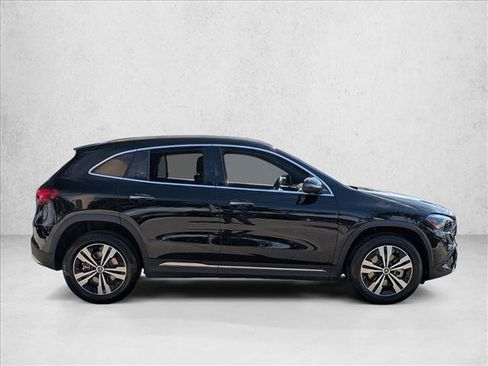 Used 2025 Mercedes-Benz GLA 250 image 4