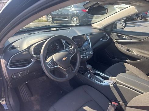 Used 2024 Chevrolet Malibu LT image 9