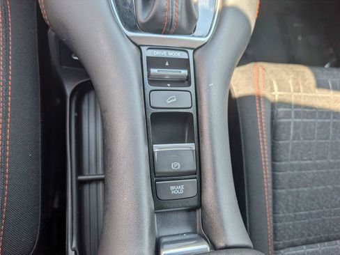 Used 2025 Honda HR-V Sport image 25