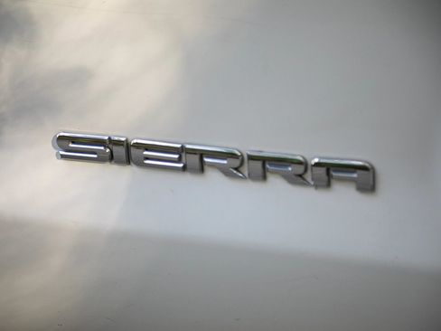 Used 2018 GMC Sierra 1500 2WD Regular Cab image 36