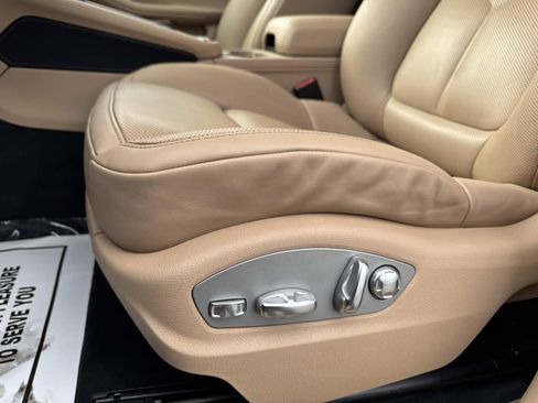 Used 2024 Porsche Macan image 20
