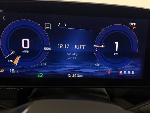 Used 2024 Chevrolet Blazer EV LT AWD/4WD image 16