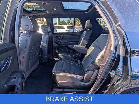 Used 2023 Chevrolet Traverse Premier w/ Redline Edition FWD image 9