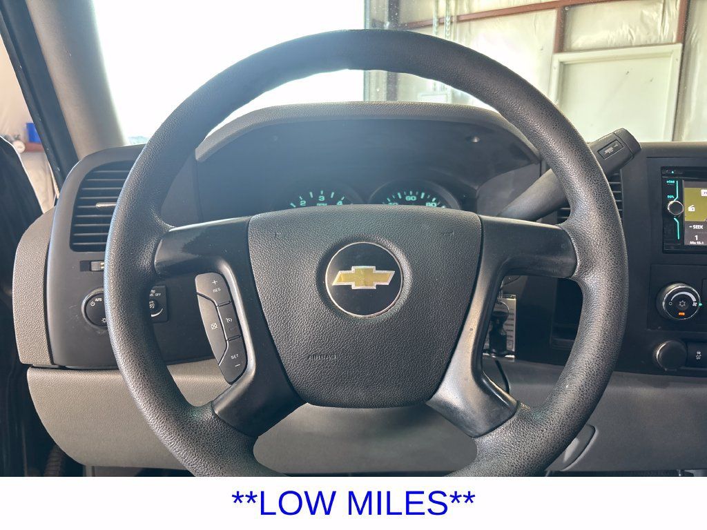 Used 2011 Chevrolet Silverado 1500 W/T RWD image 10