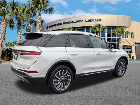 Used 2024 Lincoln Corsair Reserve w/ Equipment Group 201A image 5