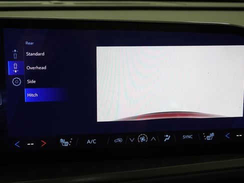 New 2026 Chevrolet Traverse LT w/ Driver Confidence Package image 32