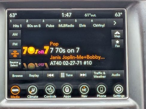 Used 2018 Jeep Grand Cherokee Altitude image 18