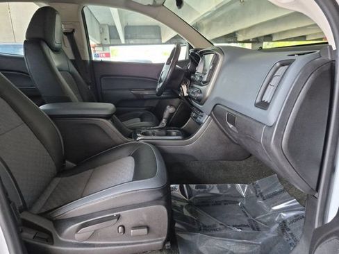 Used 2015 Chevrolet Colorado Z71 AWD/4WD image 19