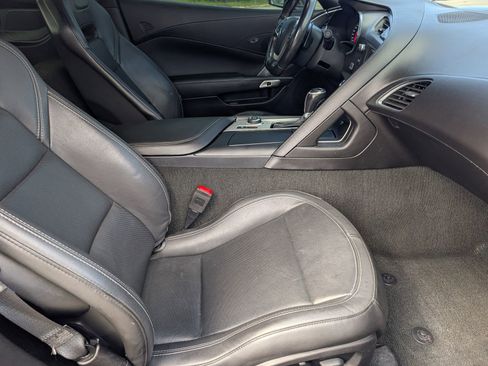 Used 2017 Chevrolet Corvette Stingray Coupe w/ 1LT image 17