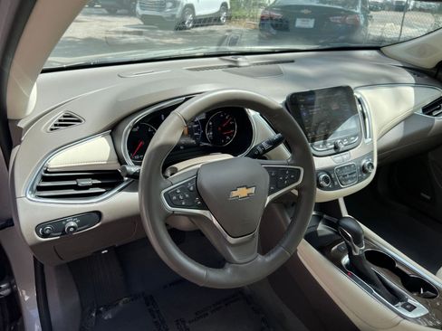 Used 2024 Chevrolet Malibu LT image 29