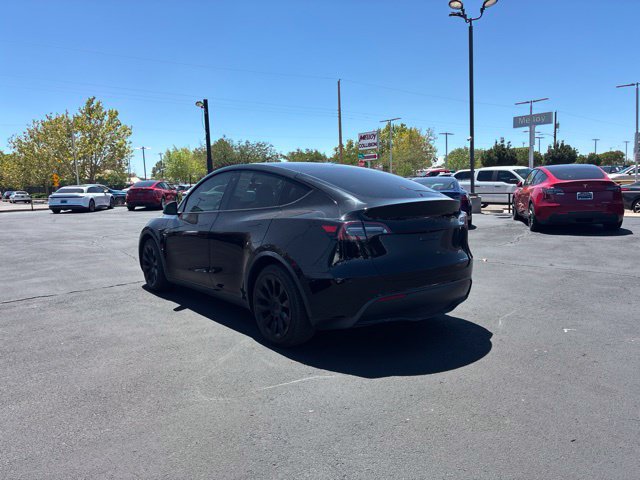 Used 2021 Tesla Model Y Long Range AWD/4WD image 5