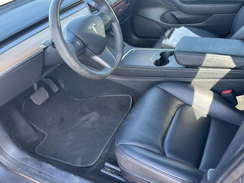 Used 2022 Tesla Model 3 RWD image 6