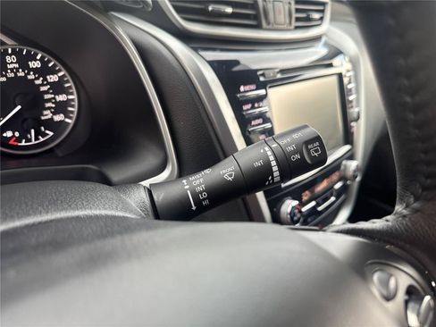 Used 2023 Nissan Murano SL w/ Cargo Package FWD image 24