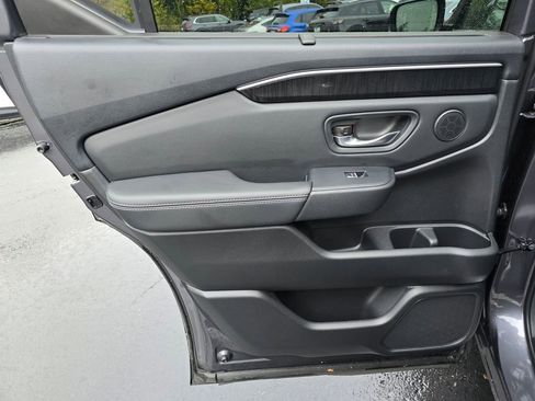 Certified 2024 Honda Pilot Elite image 8