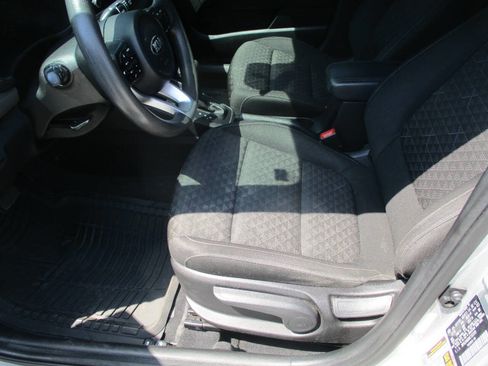 Used 2019 Kia Rio S image 13