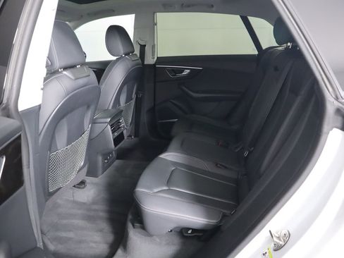 Used 2022 Audi Q8 Premium Plus image 21