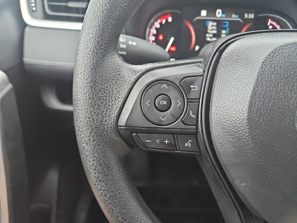 Used 2025 Toyota RAV4 XLE FWD image 20