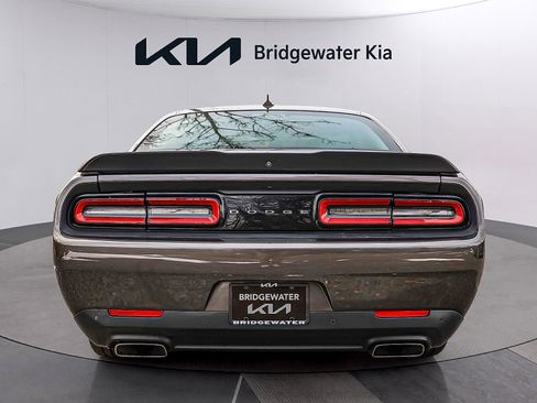 Used 2016 Dodge Challenger R/T Scat Pack w/ Leather Interior Group image 6