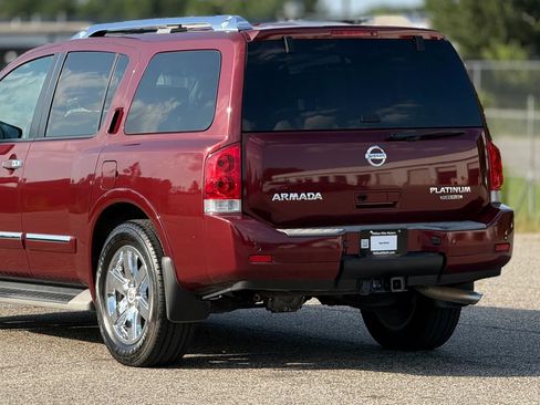 Used 2011 Nissan Armada Platinum w/ 2nd Row Captain Seat Pkg RWD image 16