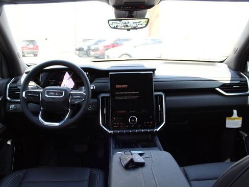 New 2026 GMC Acadia Elevation w/ Black Edition FWD image 11