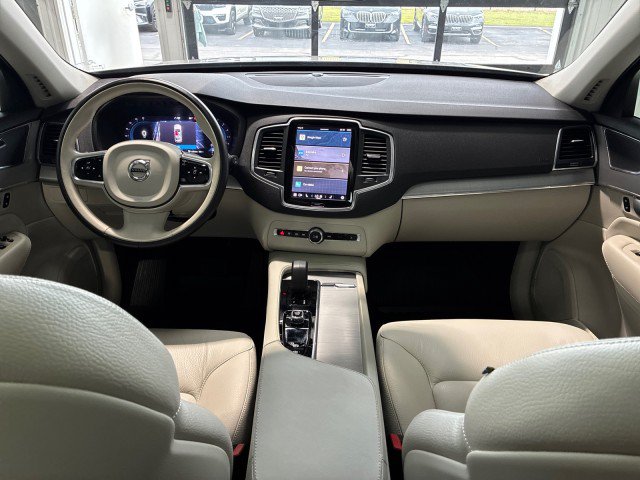 Used 2024 Volvo XC90 B5 Core w/ Protection Package Premier AWD/4WD image 10