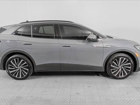 Used 2024 Volkswagen ID.4 S RWD image 8