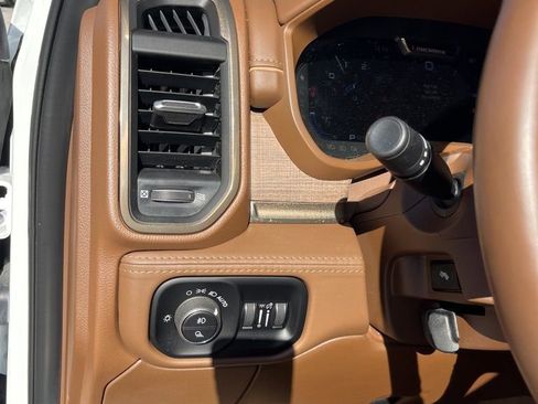 Used 2024 RAM 2500 Limited w/ Safety Group image 17