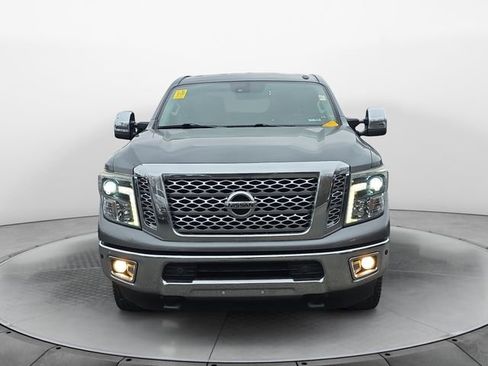 Used 2016 Nissan Titan SL image 8