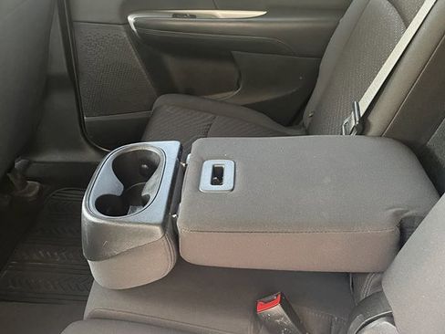 Used 2018 Dodge Journey SXT w/ Blacktop Package image 22