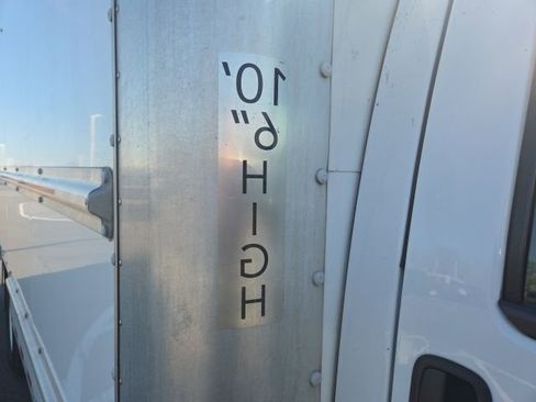 Used 2018 GMC Savana 3500 Extended w/ Driver Convenience Package image 7