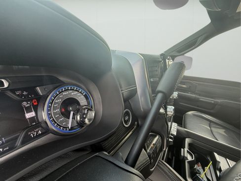 Used 2019 RAM 2500 Limited AWD/4WD image 23