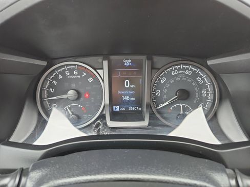 Used 2023 Toyota Tacoma TRD Sport image 16