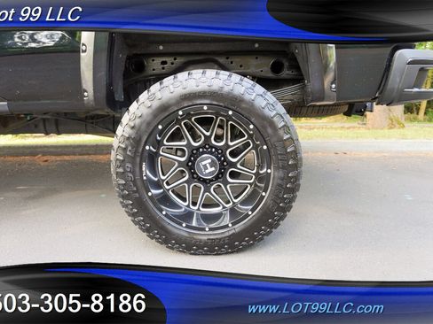 Used 2016 GMC Sierra 2500 Denali w/ Duramax Plus Package AWD/4WD image 4