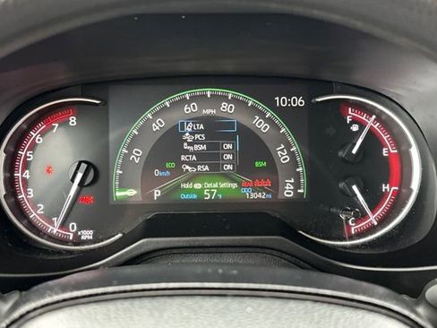 Certified 2025 Toyota RAV4 XLE image 30