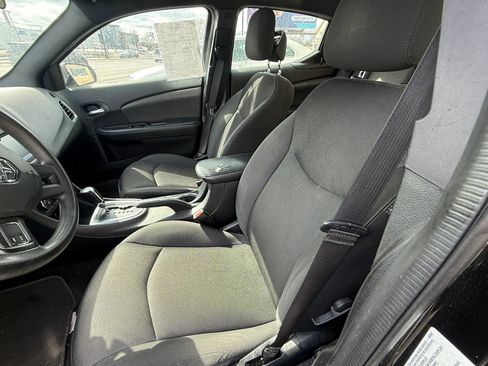 Used 2013 Dodge Avenger SE FWD image 3