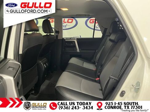 Used 2022 Toyota 4Runner SR5 Premium w/ Moonroof Package AWD/4WD image 13