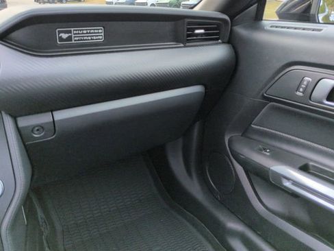 Certified 2020 Ford Mustang Coupe image 16