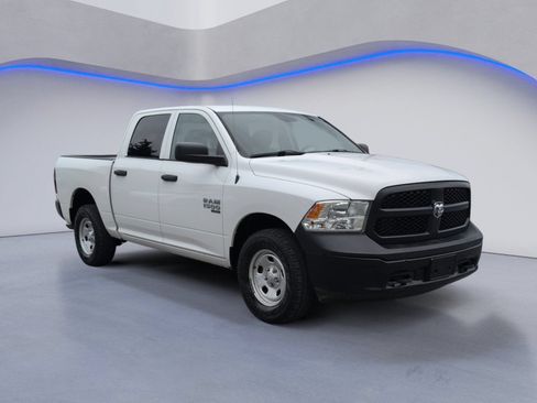 Used 2019 RAM 1500 Tradesman w/ Popular Equipment Group AWD/4WD image 9