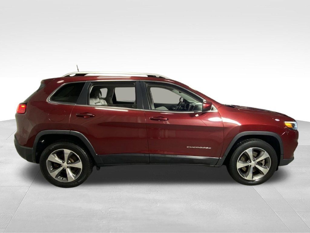 Used 2019 Jeep Cherokee Limited AWD/4WD image 10