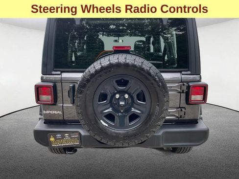 Used 2025 Jeep Wrangler Unlimited Sport AWD/4WD image 10