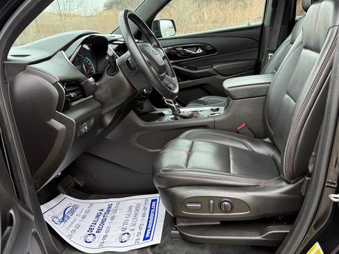 Used 2023 Chevrolet Traverse RS AWD/4WD image 7