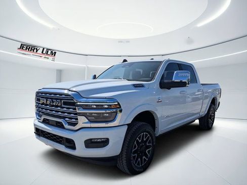 New 2026 RAM 2500 Limited AWD/4WD image 7