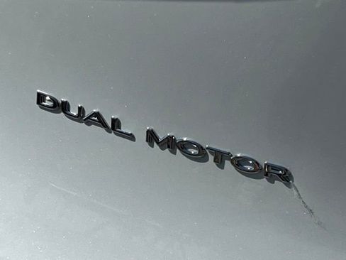 Used 2021 Tesla Model Y Long Range AWD/4WD image 36