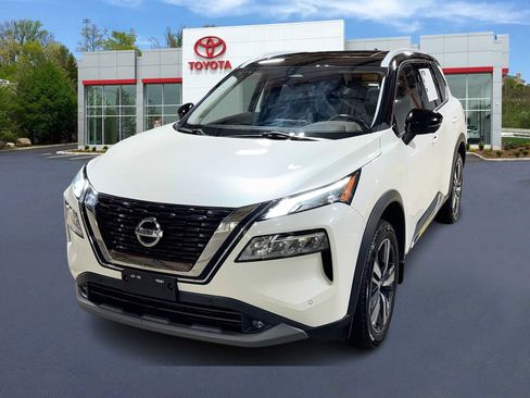 Used 2021 Nissan Rogue SL w/ Premium Package AWD/4WD image 1